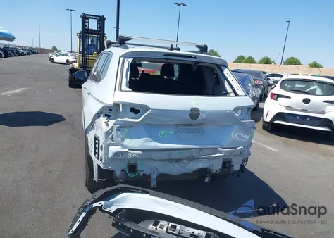 2018 Volkswagen Tiguan 2.0T Se/2.0T Sel from USA, damaged, VIN 3VV3B7AX5JM161861